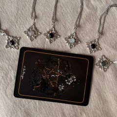 Collar Nudo de Bruja - comprar online