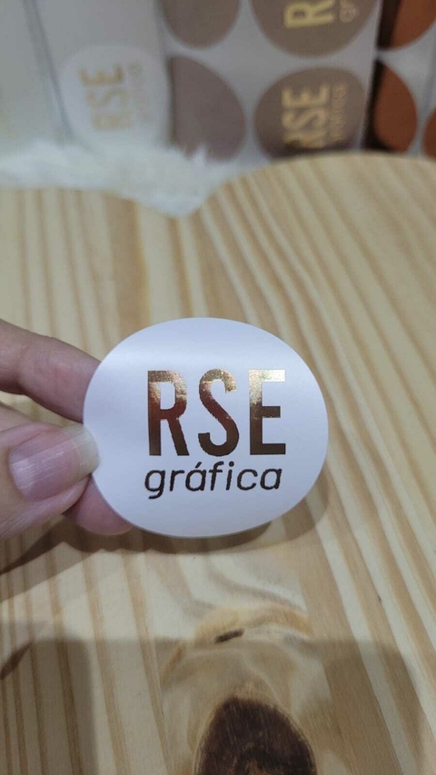 Adesivos 3 cm HOTSTAMPING dourado ( fundo : transparente / preto / branco/ rosa) 50 unid - comprar online