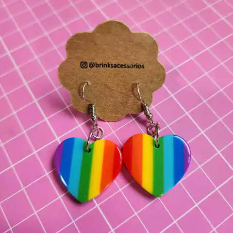 Brinco Coração Arco-íris