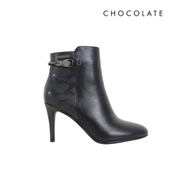 Botinetas Chocolate Taco Estileto con Cierre y Cinto Negro Art. CH31662964