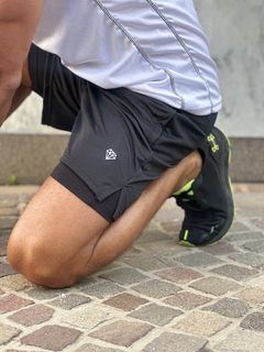 Short Dryfit con Calza CHAMPION - Equilibrio Fitness