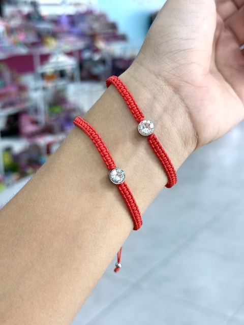 Pulsera de hilo roja strass
