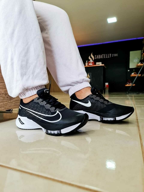 Nike Air zoom Temp Next% - Preto com Branco