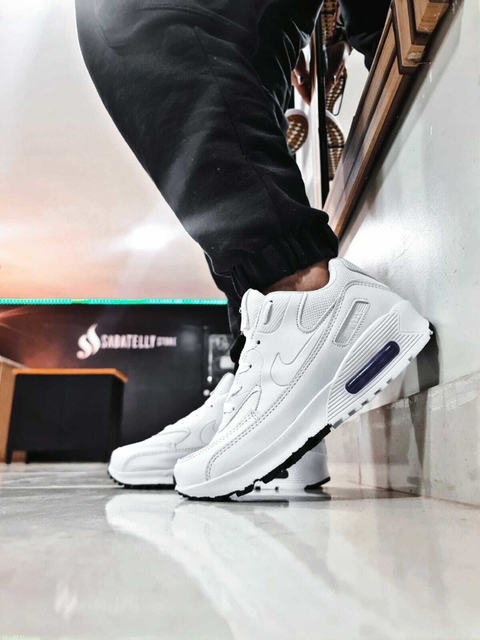 Nike Air Max 90 - Branco - comprar online