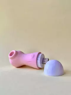 Imagem do Estimulador de Clitóris e Mamilos Recarregável - - sucção