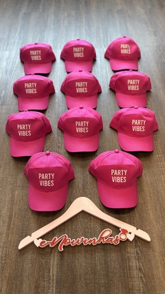 Bonés Brim Personalizados - e-Noivinhas