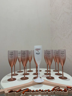 Taças Champagne Bicolor Personalizadas (mínimo 10 unidades)