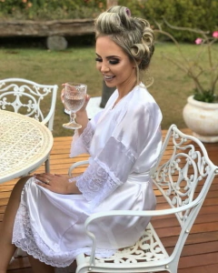 Robe Personalizado com Renda