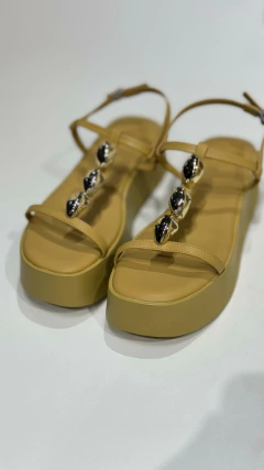 FLATFORM LAIS