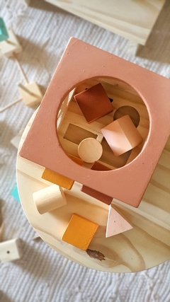 Cubo de encastre en internet