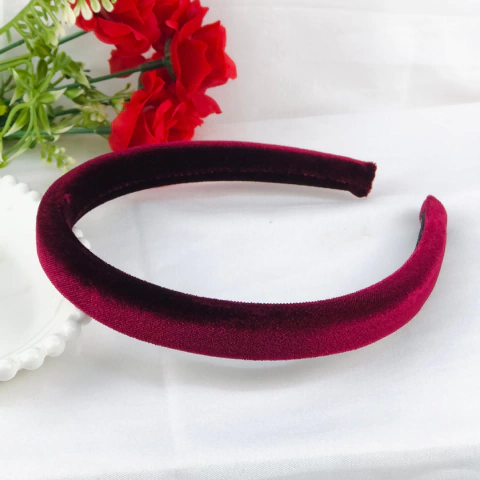 Tiara Manta de Veludo Acolchoada