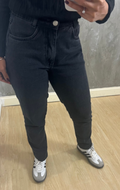 CALÇA JEANS MOM LUANA - DOCE MARÉ | MODA FEMININA
