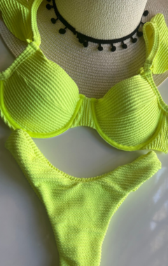Conjunto VERDE FLUORESCENTE - comprar online
