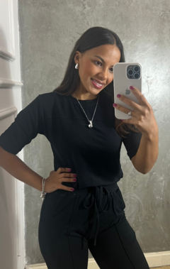 CONJUNTO VALERIA MOLETINHO PRETO na internet