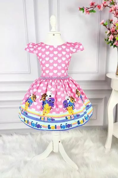 Vestido Bolofofos rosa cinto perola roxo