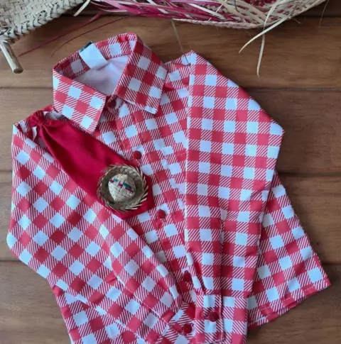 Camisa manga longa Xadrez vermelha e branca com gravata