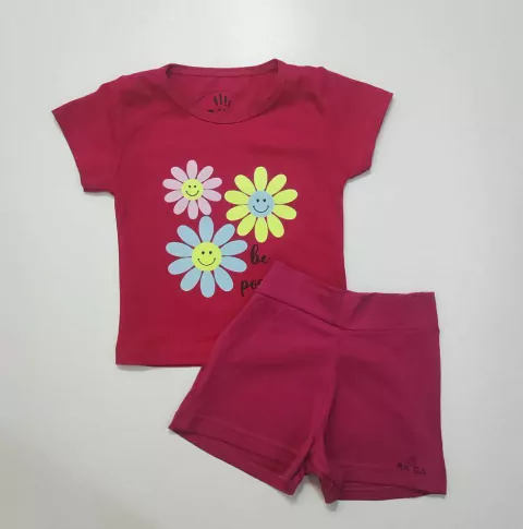 Conjunto Menina Flores