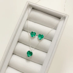 Conjunto de Coração com Zircônia Verde-mar em Prata 925