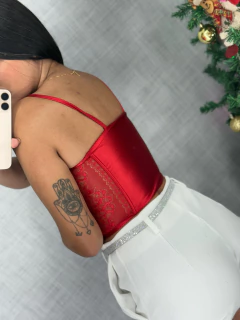 Cropped acetinado na internet