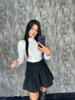 Shorts saia rodado - comprar online