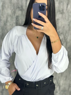 Cropped Brenda c/defeito sujinho - comprar online