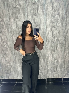 cropped ambre na internet