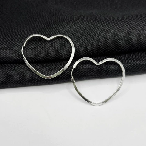 Brinco argola coração chanfrado 3cm