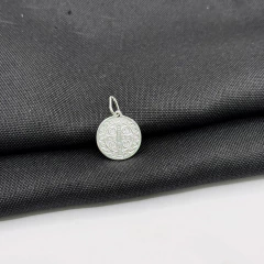 Pingente São Bento M em prata 925 - comprar online