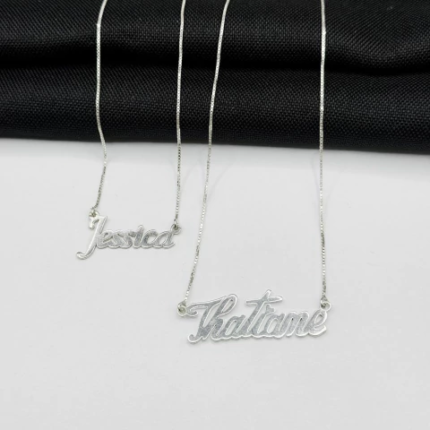 Colar com nome em prata 925
