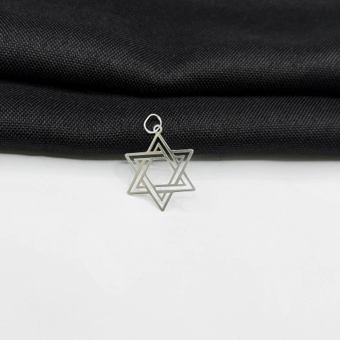 Pingente Estrela de Davi em Prata 925