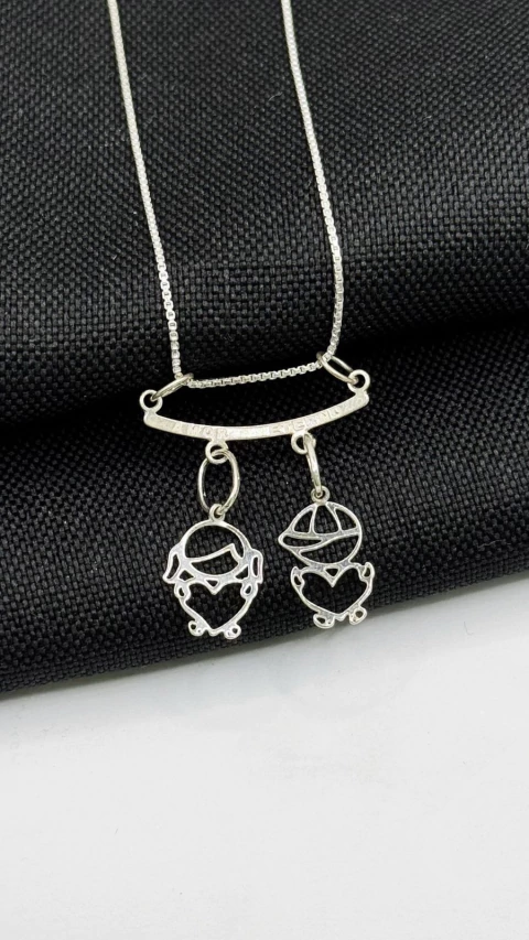 Colar filhos amor eterno em prata 925