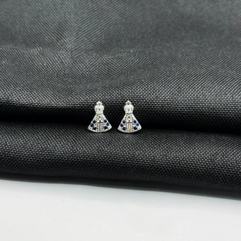 Brinco NSA senhora cravejado em prata 925