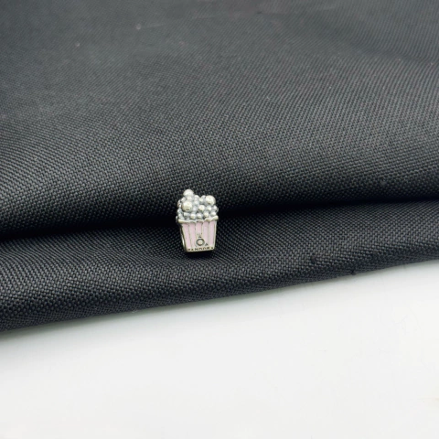 Berloque Pipoca em Prata 925