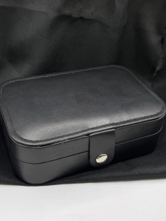 Porta Joias M preto na internet