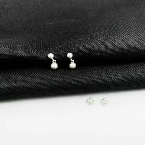 Brinco Baby bolinha em prata 925