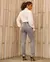 Calça Jeans Mom Feminina Cintura Alta Básica com Elastano na internet