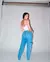 Calça Jeans Feminina Mom com Bolsos Cargo na internet