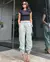 CALÇA SARJA JOGGER FEMININA CINTURA MÉDIA CARGO