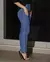 Calça Jeans Feminina Mom com Aplicação - BE GRINGA
