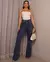 Calça Jeans Flare Feminina Cintura Média Detalhe de Pence