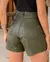 Shorts Couro Sintético Feminino Mom - BE GRINGA