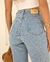CALÇA JEANS MOM FEMININA CINTURA ALTA BÁSICA COM ELASTANO na internet