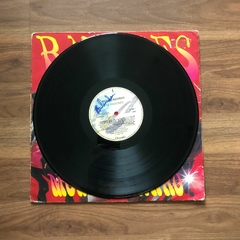 LP Ramones – Mondo Bizarro (1992) na internet