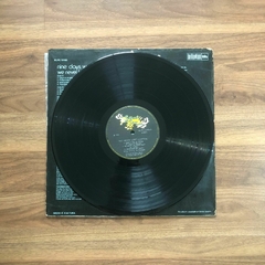 Nine Days Wonder – We Never Lost Control (1975) - Molotov Discos 