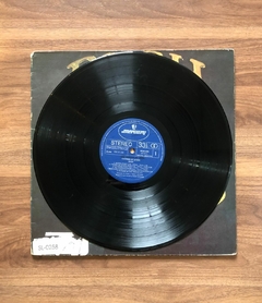 LP Rush - Caress Of Steel (1975) - Molotov Discos 
