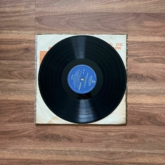 LP Silvia Telles ‎– Amor De Gente Moça (Musicas De Antonio Carlos Jobim) MONO (1959) - Molotov Discos 