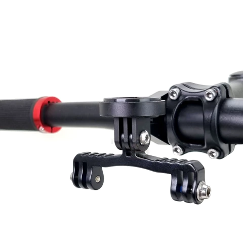 Adaptador duplo para farol e Gopro para suporte Garmin, na cor Preto