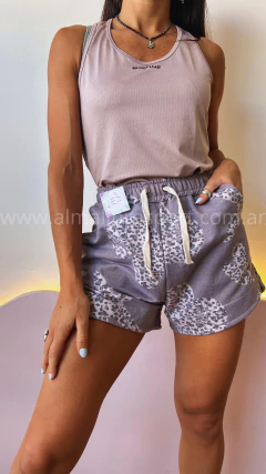 Short Jamaica en internet