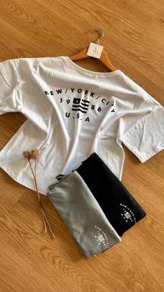 Remera NYC en internet