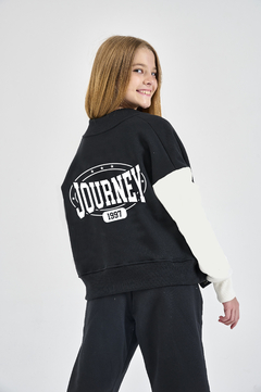 CAMPERA UNIVERSITARIA FRISA NEGRO-CRUDO JURNEY - comprar online